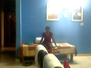 इंडियन आदमी फक्किंग उसके युवा sali में अनुपस्थिति की उसके वाइफ