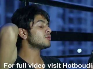 Pagal devar bhabi - bangla кратко филм mutiple nip slip по време на къпане (new)