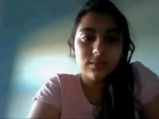 Indiane adoleshent i shquar kamera kapëse - hornyslutcams.com