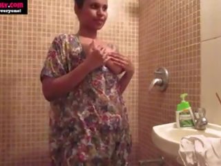 สมัครเล่น อินเดีย ทารก เพศ วีดีโอ กมล สำเร็จความใคร่ ใน อาบน้ำ